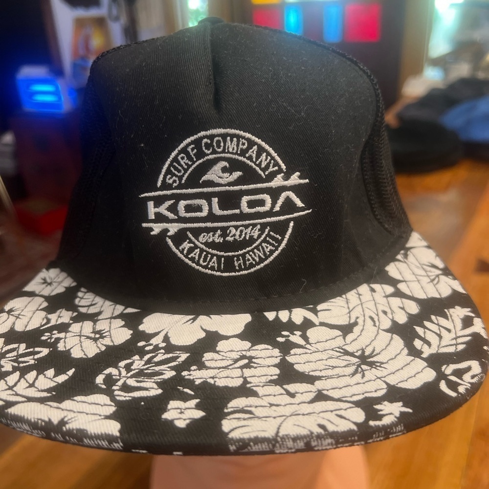 Koloa flat brim SnapBack in GUC